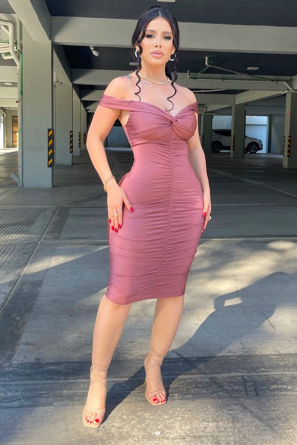 Off The Shoulder Scrunched Dress Pink / L Off The Shoulder Scrunched Dress Pink / L