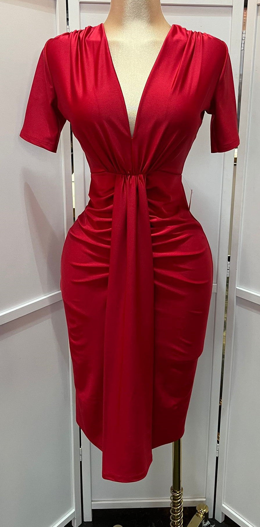 Short Sleeve Bodycon V-Neck Dress - Red