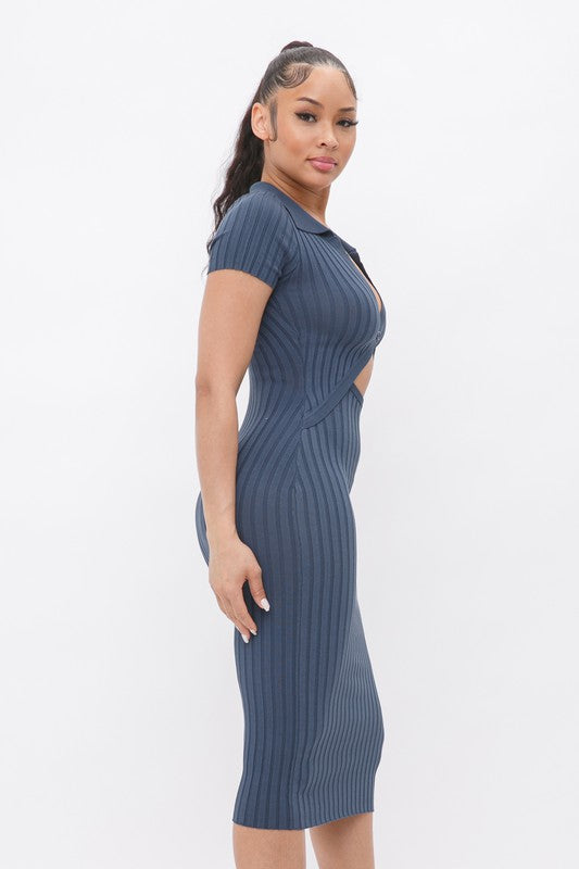 Midi Collar Dress With Button Closure - Blue