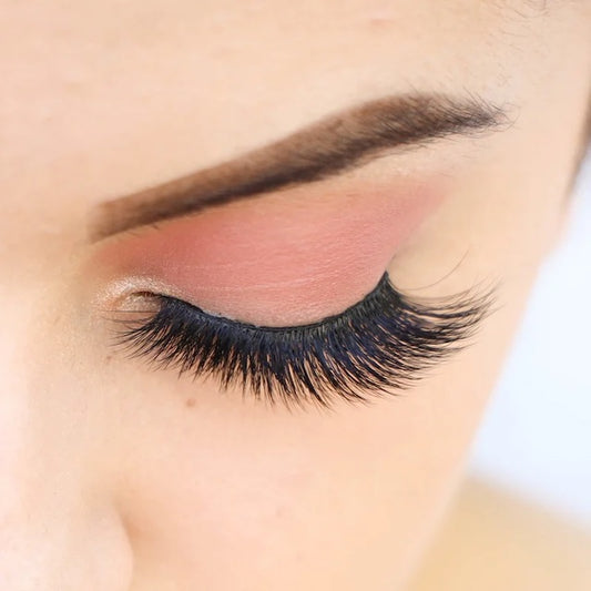 Mood Lashes on model