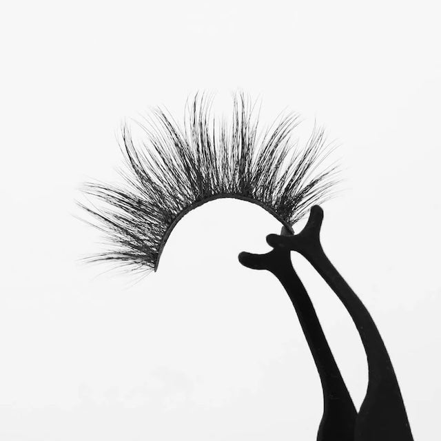 Alexandra Lashes - Lacey Luxe