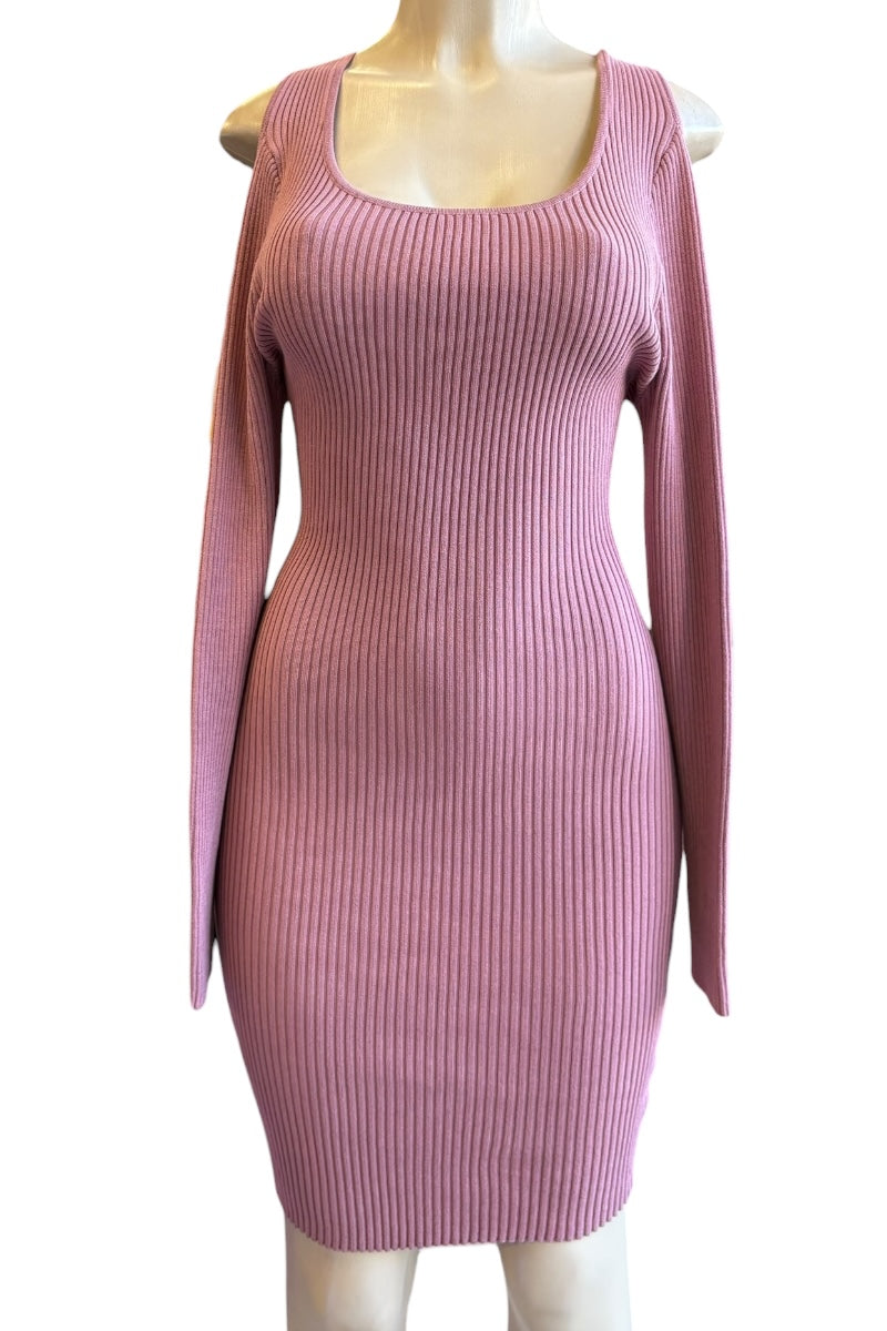 Mauve ribbed dress on a mannequin against a white background