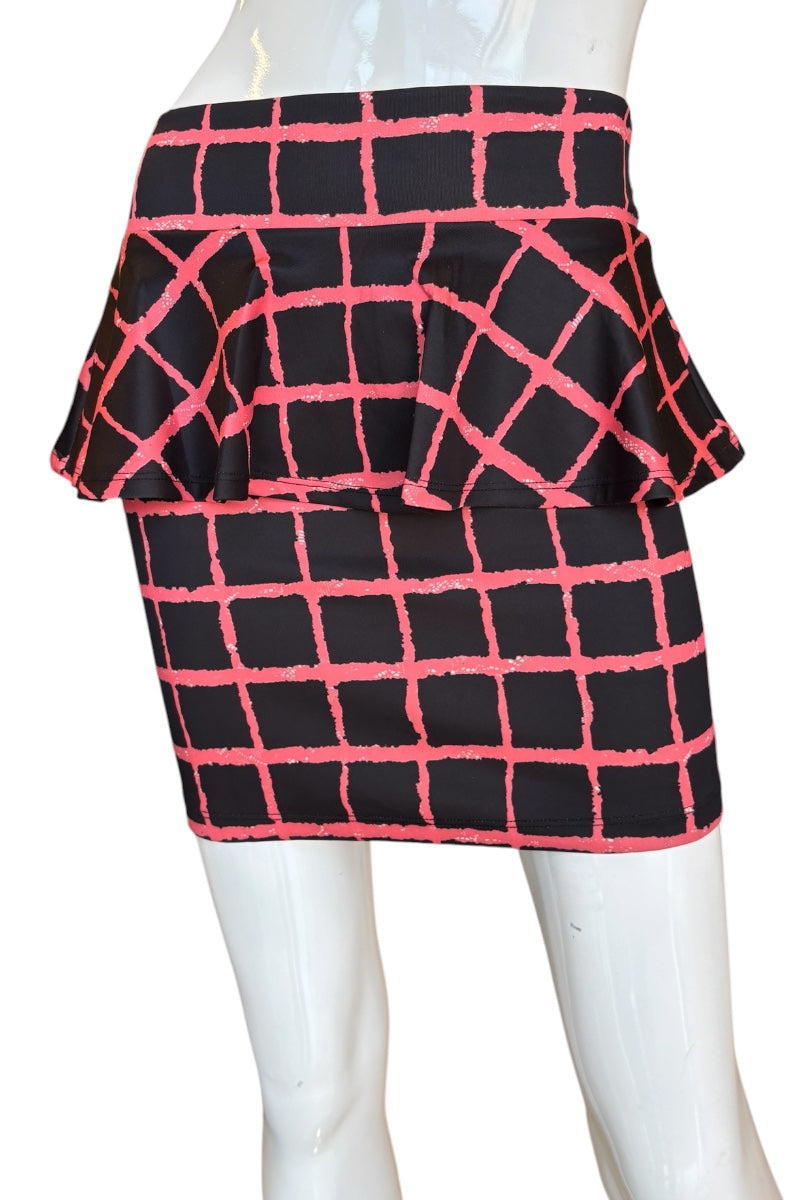 A black and red mini skirt with a grid pattern, displayed on a white mannequin against a white background.