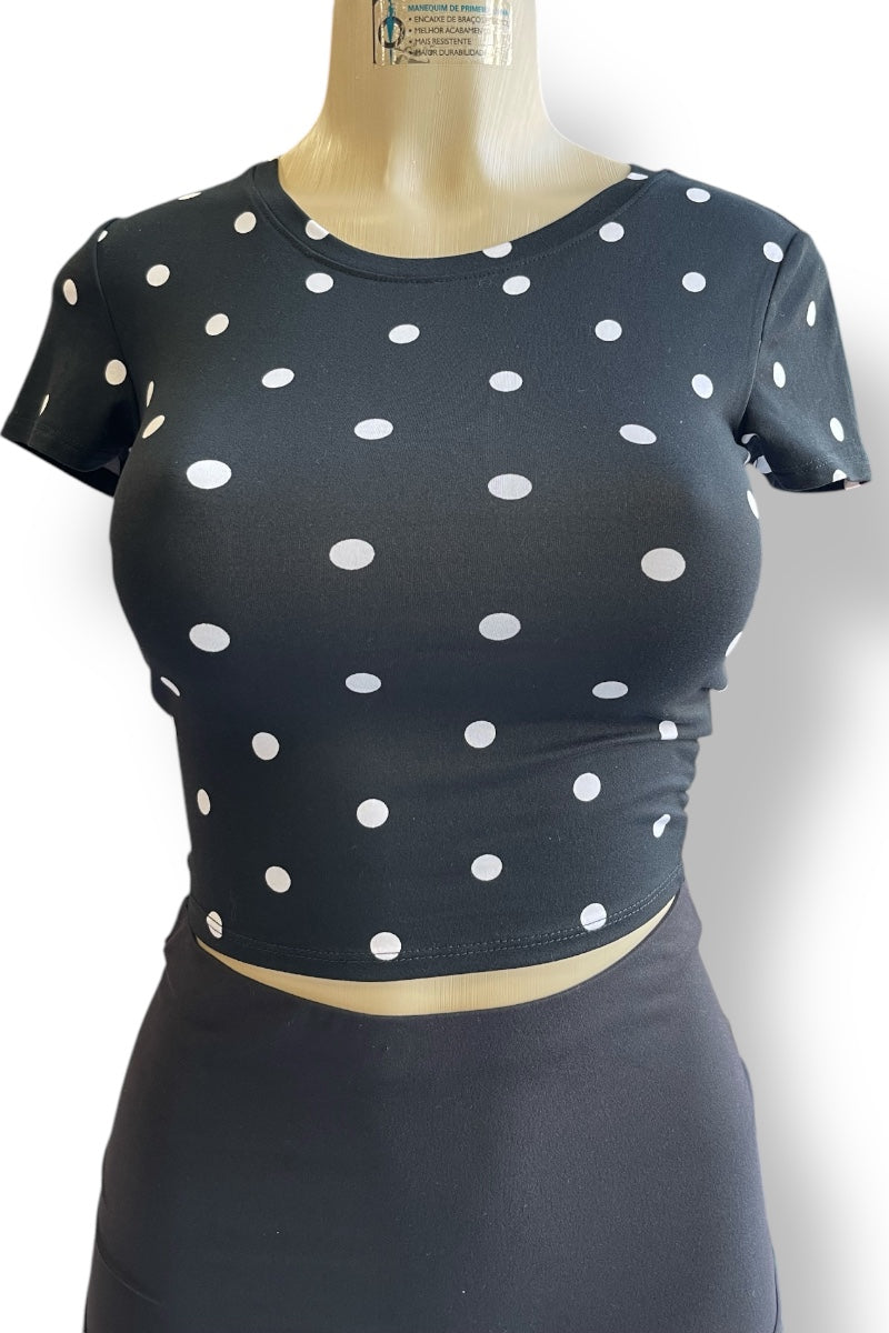 Dotted Print Crew Neck Cropped Tee