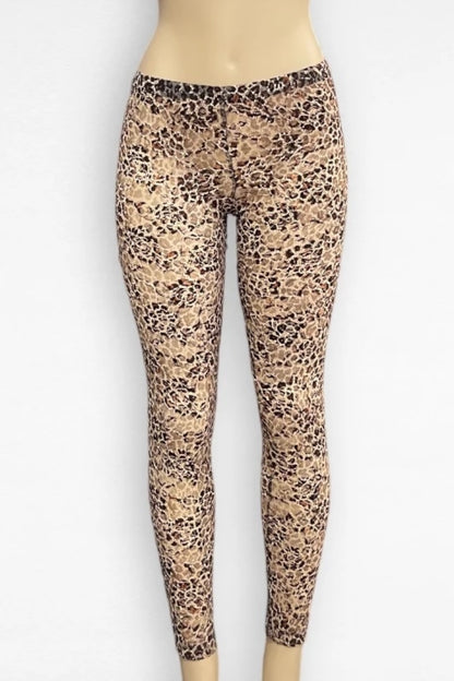 Leopard print leggings on a white background