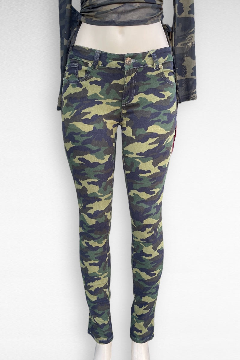 Low Waist Camo Skinny Pants