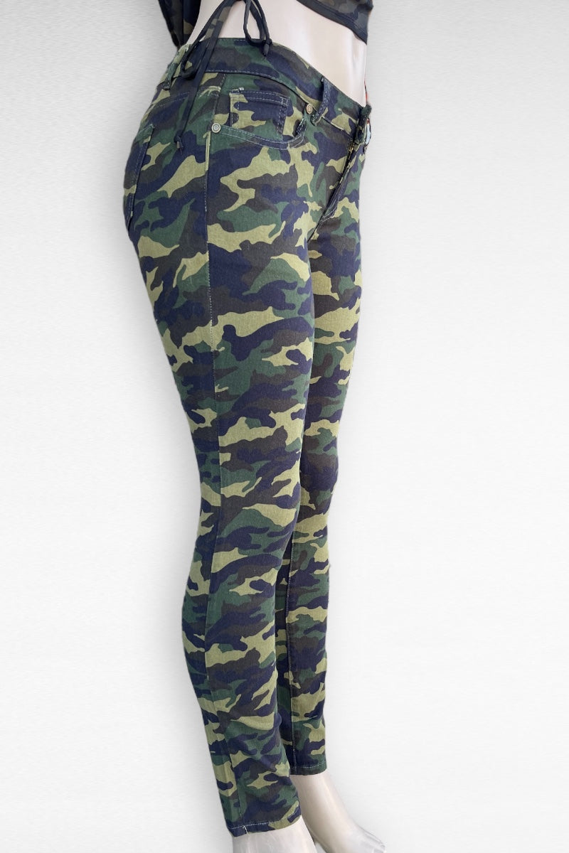 Low Waist Camo Skinny Pants