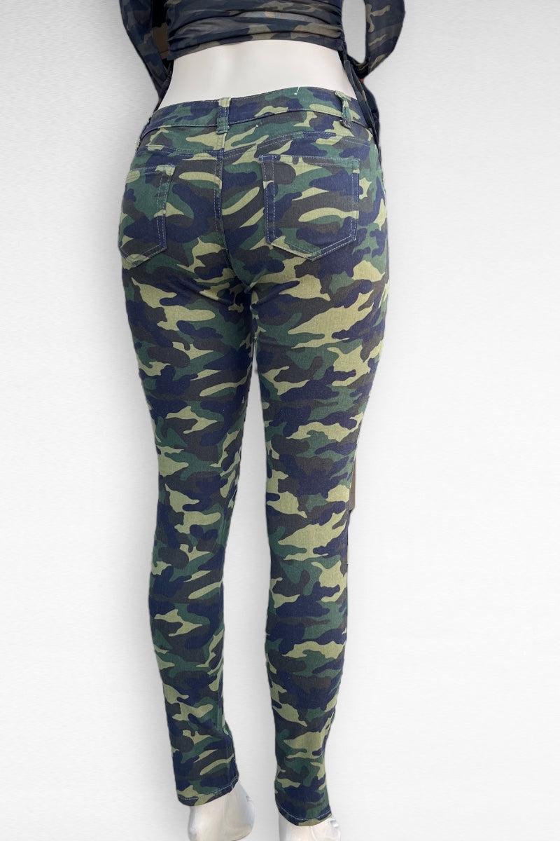 Low Waist Camo Skinny Pants