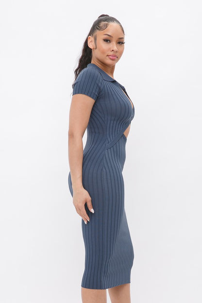 Midi Collar Dress With Button Closure - Blue