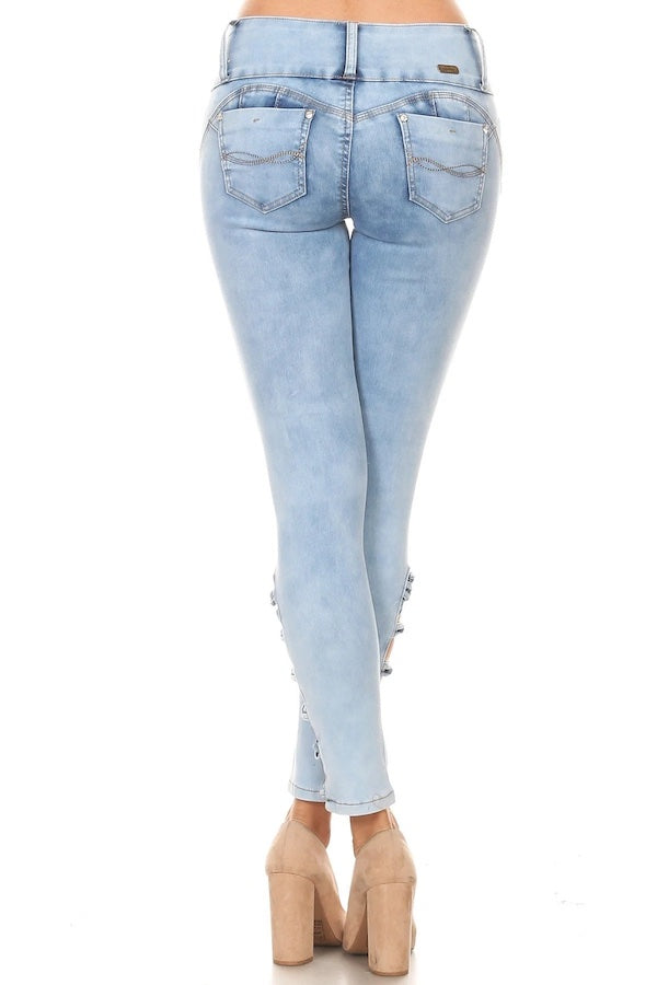 Back of Ripped Skinny Jeans W/ Side Leg Cut Out