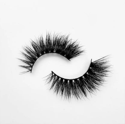 Sasha Lashes