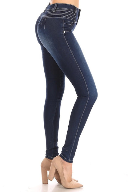 Sid e of Alexa No Pocket Jeans in Blue Color