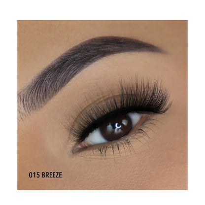 Breeze 3D Effect Bionic Vegan Faux Mink Lashes on model