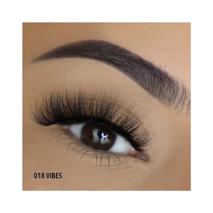 Vibes 3D Effect Bionic Vegan Faux Mink Lashes on model